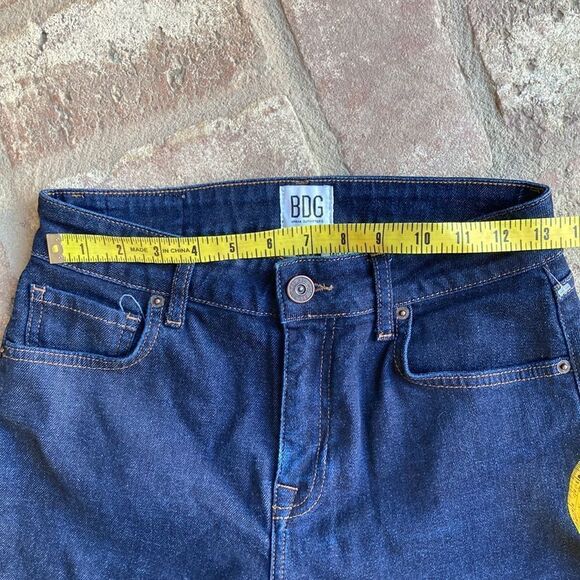 BDG Urban Outfitters AXYL High Rise Raw Hem Dark Wash Jeans Size 30 - Picture 7 of 14